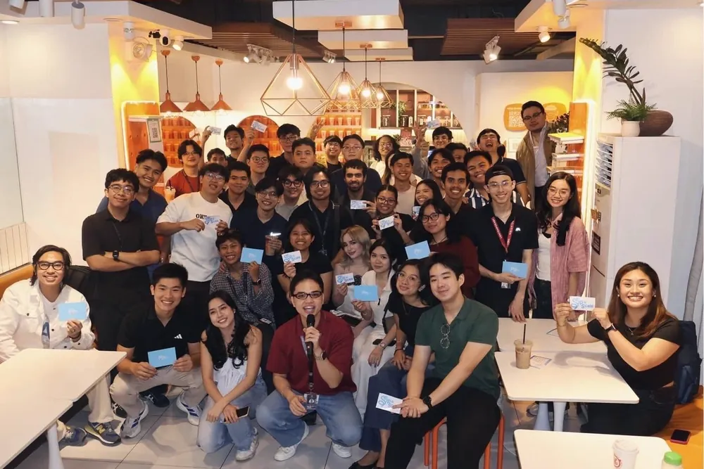 A room full of A-HOUSE members